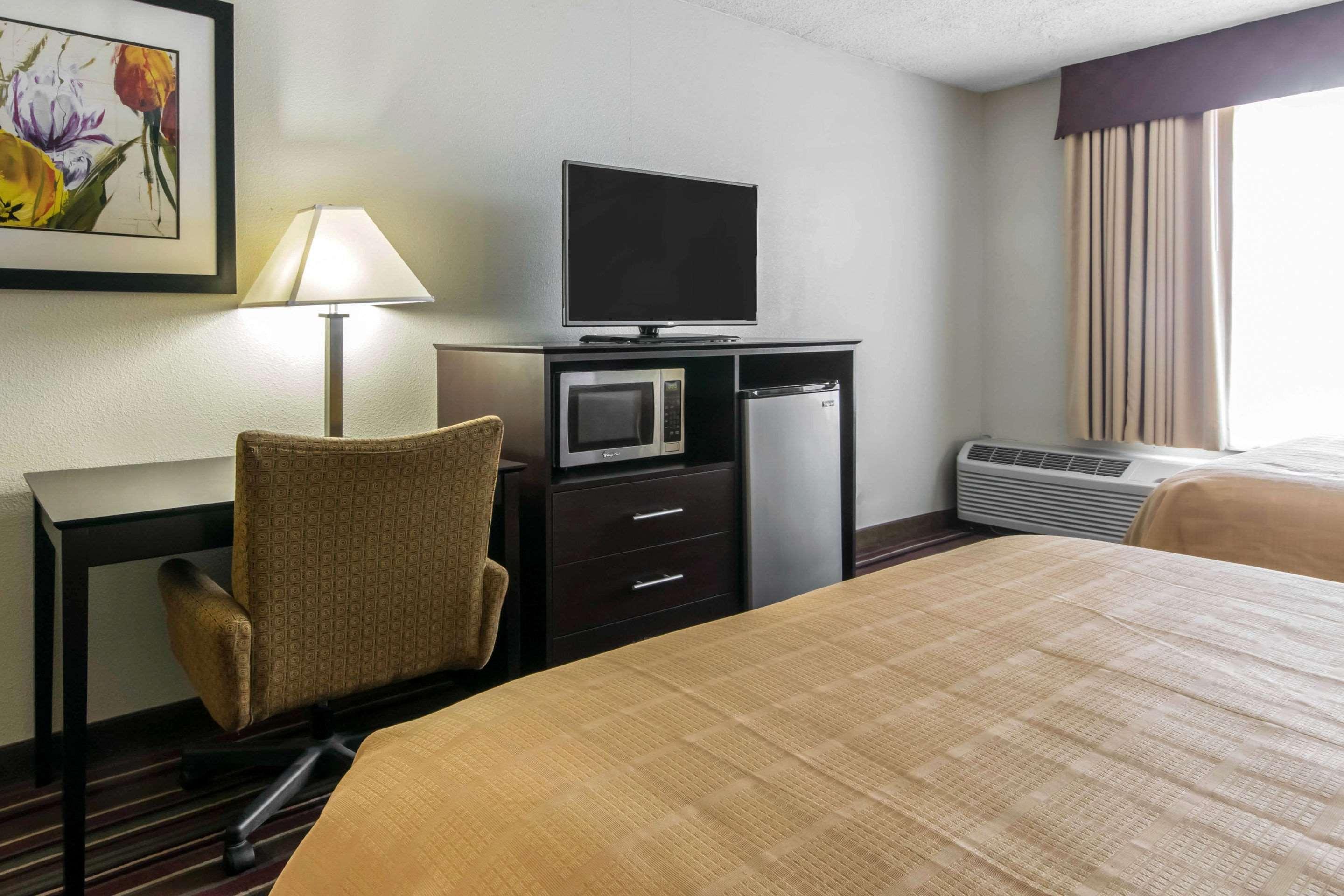Quality Inn & Suites Horse Cave Exterior foto
